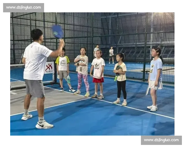 以球会友燃情挥拍 厦门全民健身网球赛开赛 以球会友燃情挥拍 厦门全民健身网球赛开赛